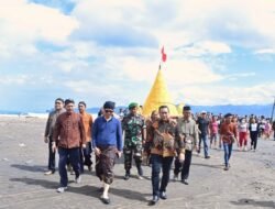 Labuh Laut Pantai Konang Budaya yang Patut Dilestarikan
