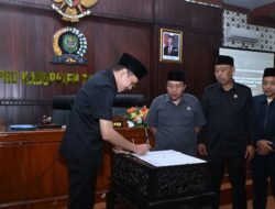 Pemkab Trenggalek Dan DPRD Sepakati KUA/PPAS APBD Perubahan 2025 Jadi Peraturan Daerah