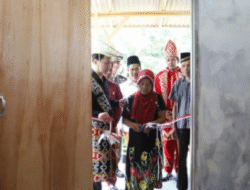 Bupati Trenggalek Tinjau Bedah Rumah Warga di Momen Kemerdekaan