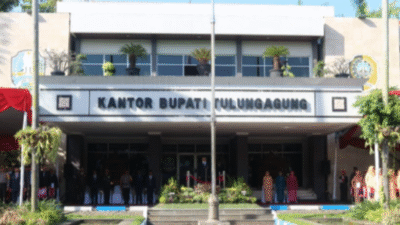 Opini Publik : Ada Apa Dengan Tulungagung? Demo Berjilid, Peran Wabup Yang Terabaikan Hingga Pengosongan Jabatan Sekda