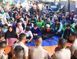 Dekat dengan Rakyat: Taruna Akpol Turun ke Jalan, Sosialisasi Mudik Aman & Layanan 110 di Daan Mogot