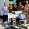 Dukung Swasembada Pangan, Pemkab Bojonegoro Serahkan Alsintan dan Siapkan Benih Gamagora